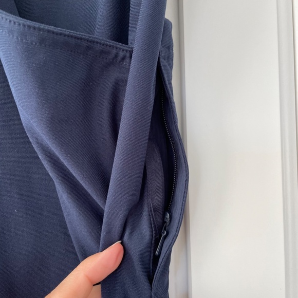 Lululemon Navy Mission Pant, Size 34 - Picture 15 of 15